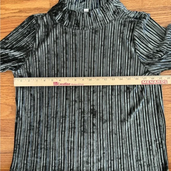 Loft Blouse Women’s Medium Metallic Green Mock Neck Ribbed Shirt Velour Velvet - Picture 4 of 5
